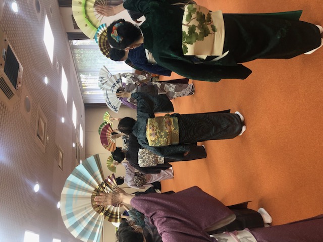 舞踊・川
